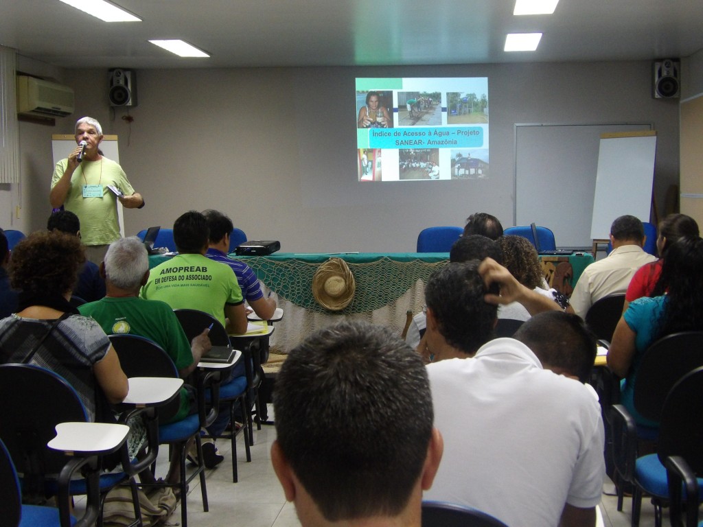 Palestra com Professor Ricardo Bernardes sobre o Monitoramento Ambiental dos ambientes do Sanear